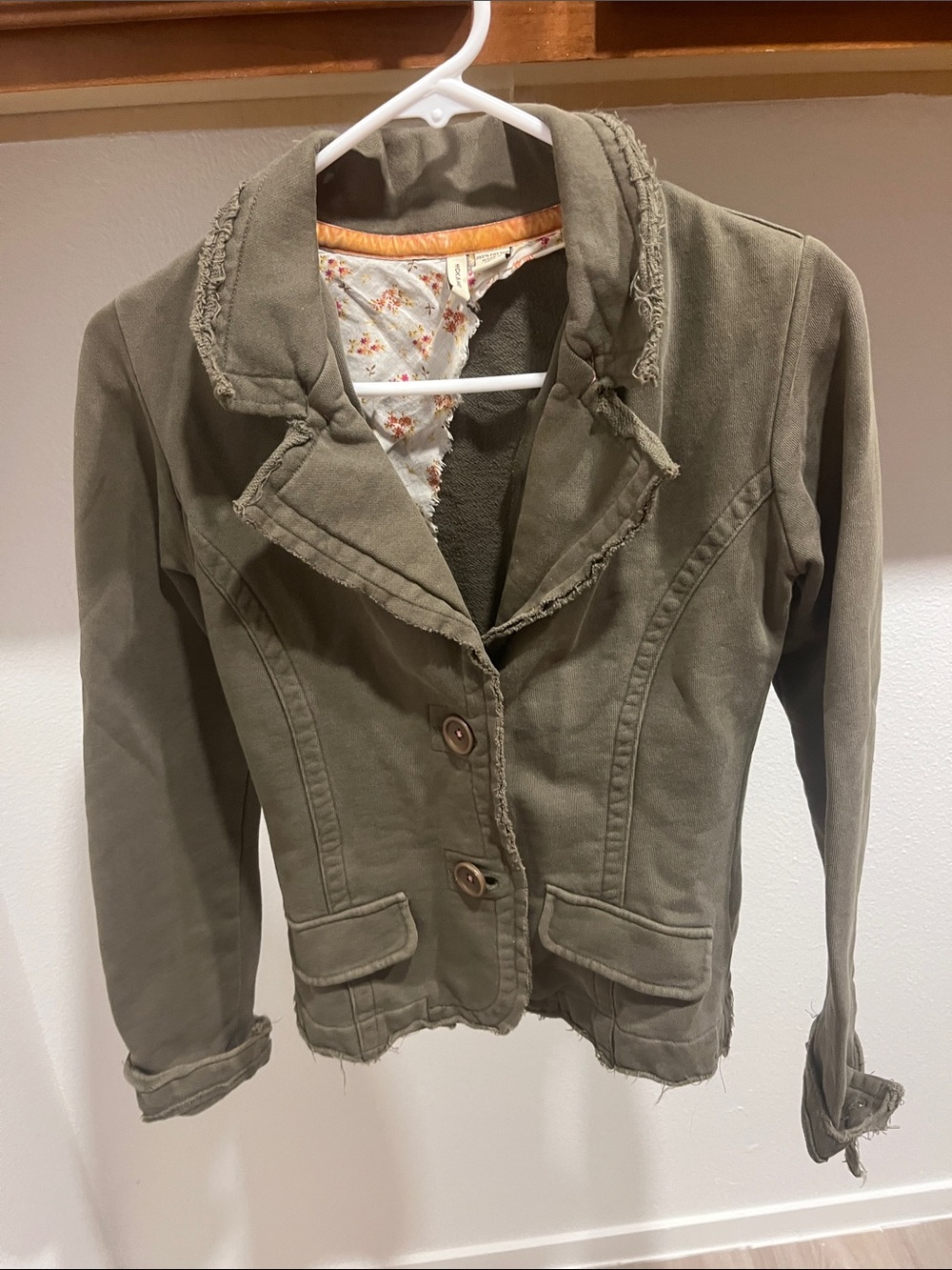 Nick & Mo Olive Frayed-Trim Two-Button Blazer Y2K